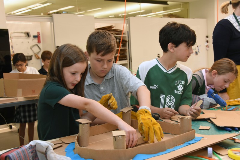 5th Grade Students Build Mini-Models of Mesopotamian City States for Social Studies.